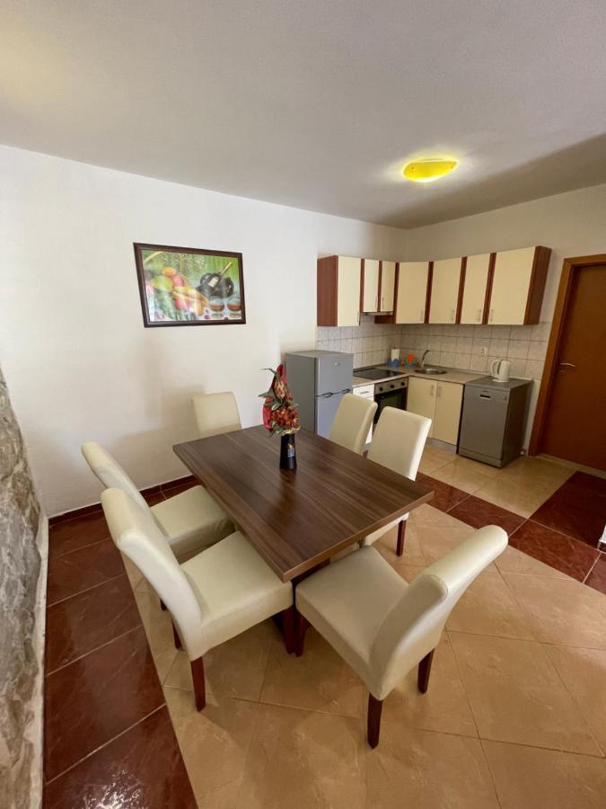 Ivan I Matej Apartments Blace Εξωτερικό φωτογραφία